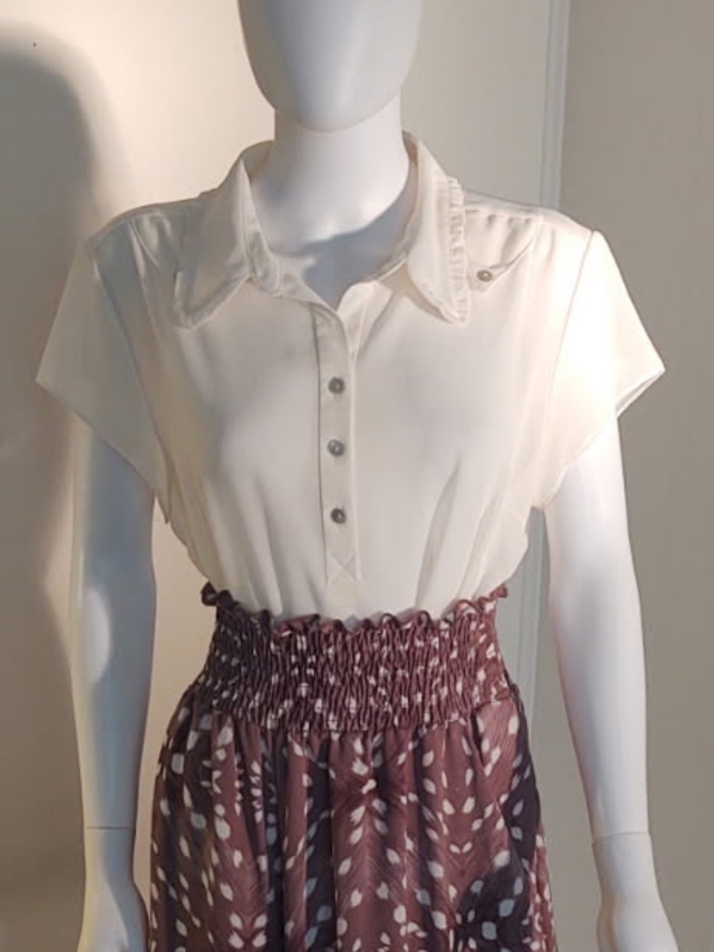 VTG Gramercy by Alice Roi Large Sheer Cream Short Sleeve Shirt w/Ruffle Collar